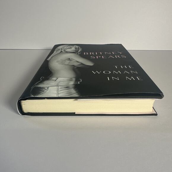 The Woman in Me by Britney Spears (2023, Hardcover / Hardcover) 1st Edition - Picture 4 of 9